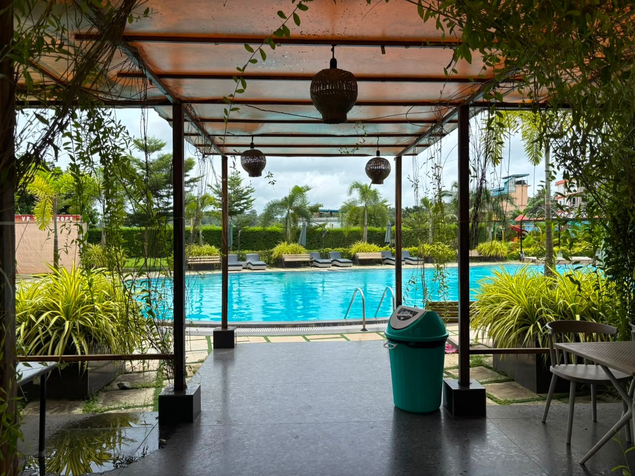 Pool